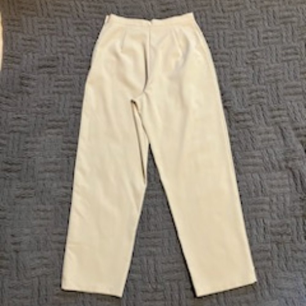 Courtenay Ivory Short-Sleeve Pantsuit - Picture 13 of 14